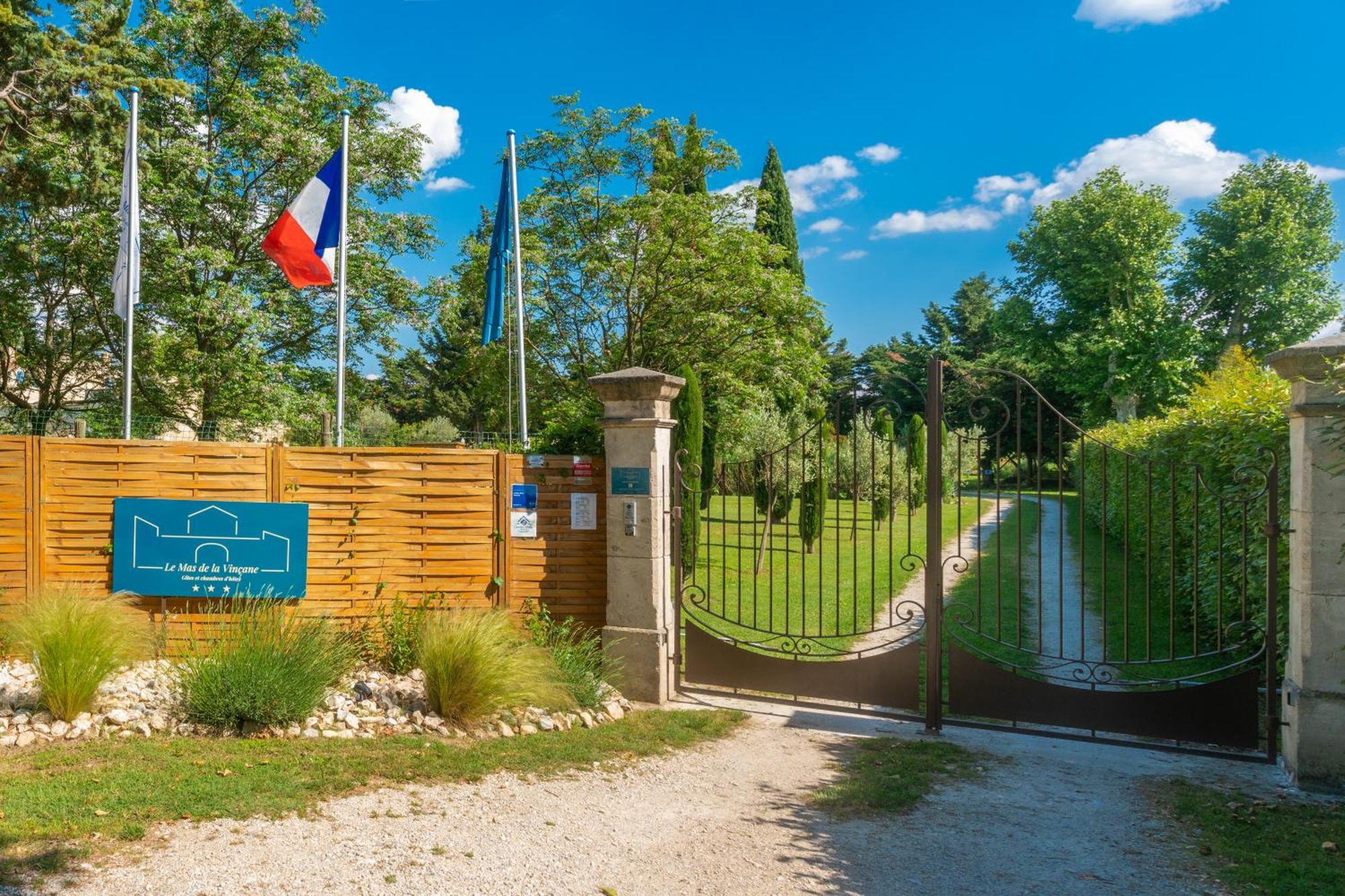 Le Mas De La Vincane Pernes-les-Fontaines Bagian luar foto