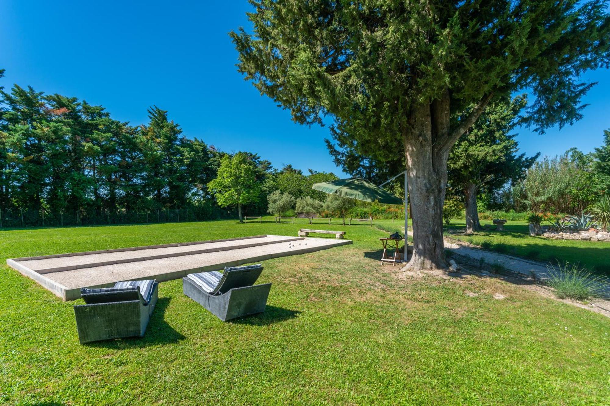 Le Mas De La Vincane Pernes-les-Fontaines Bagian luar foto